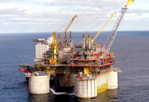 NORTH SEA, NORWAY: (FILES) File picture showing an aerial view of a Norwegian oil production platform Troll B in the North Sea, taken in 1995. The price of Brent North Sea crude oil reached a record high of 68.93 dollars per barrel in trading here Monday, amid talk of a potential military conflict between the United States and major oil exporter Iran. It beat the previous record 68.89 dollars reached on August 30, 2005 when Hurricane Katrina battered oil facilities in the US Gulf Coast. That same day New York crude reached a record high 70.85 dollars per barrel. AFP PHOTO FILES/SCANPIX/RICHARDSEN TOR (Photo credit should read RICHARDSEN, TOR/AFP/Getty Images)